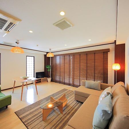 Grandouce Shinsaibashi-Higashi Apartment Осака Стая снимка